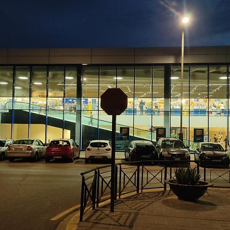 Alojamiento Junto Aeropuerto Valencia A Manises Luaran gambar